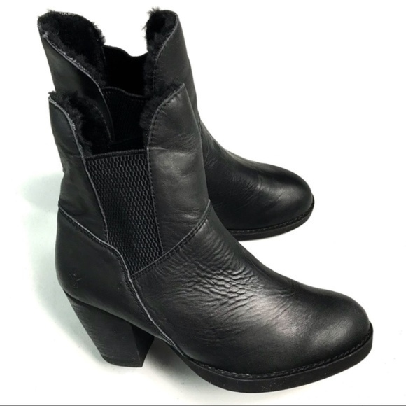 Emu Shoes - Emu Australia Black Fur Lined Ankle Boots Sz 5 New